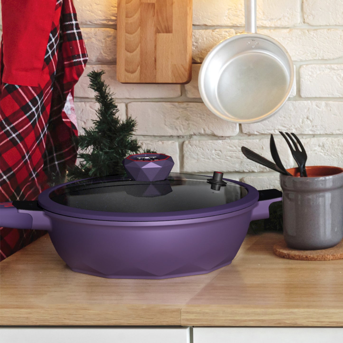 Large Nonstick Wok - 5 Quart Deep Pan with Lid and Steamer for Perfect Stir-Frying